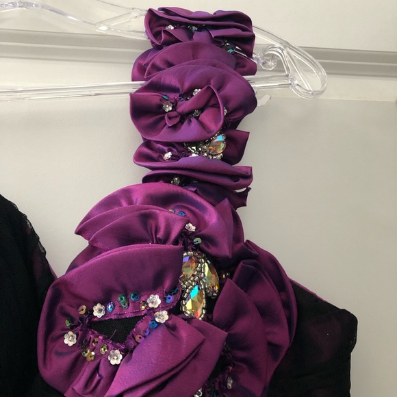 Couture Formal gown - Picture 6 of 9